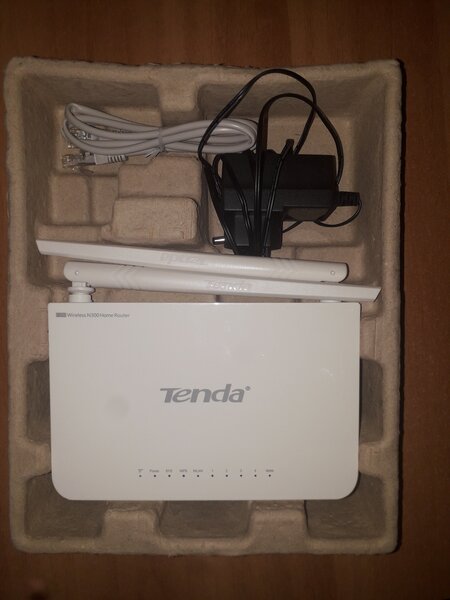 Router pentru internet Tenda